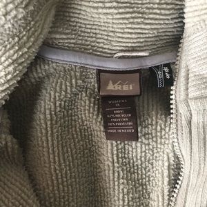 REÍ Warm Zip-Up Jacket